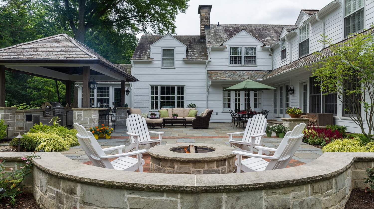 Cozy fire pit installation in Cleveland, OH