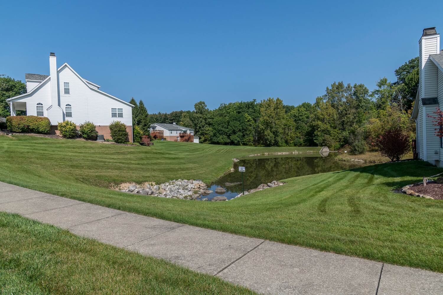 Expert commercial landscape maintenance in Cleveland, OH