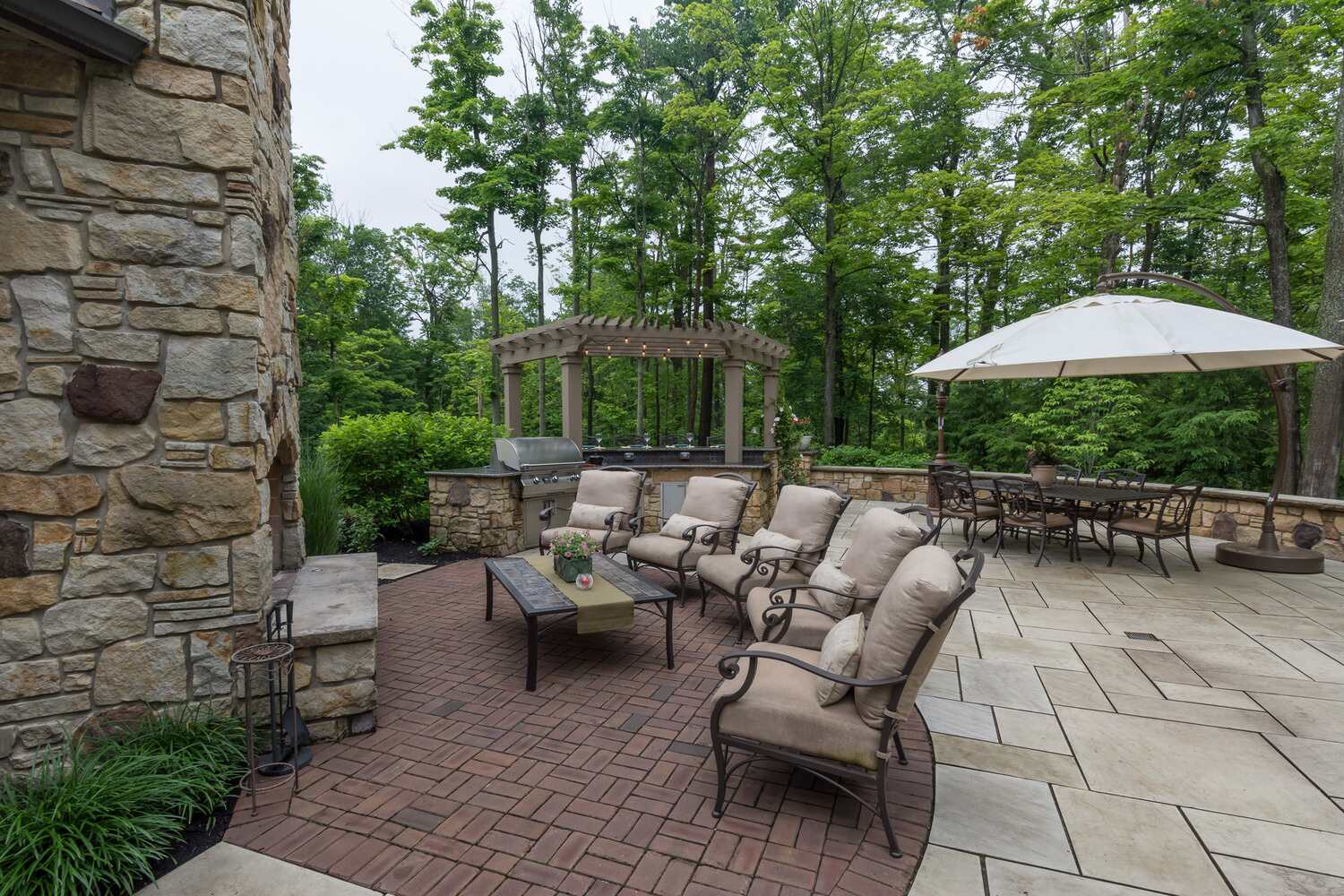 Durable stone outdoor kitchen in Bainbridge, OH designed for year-round use