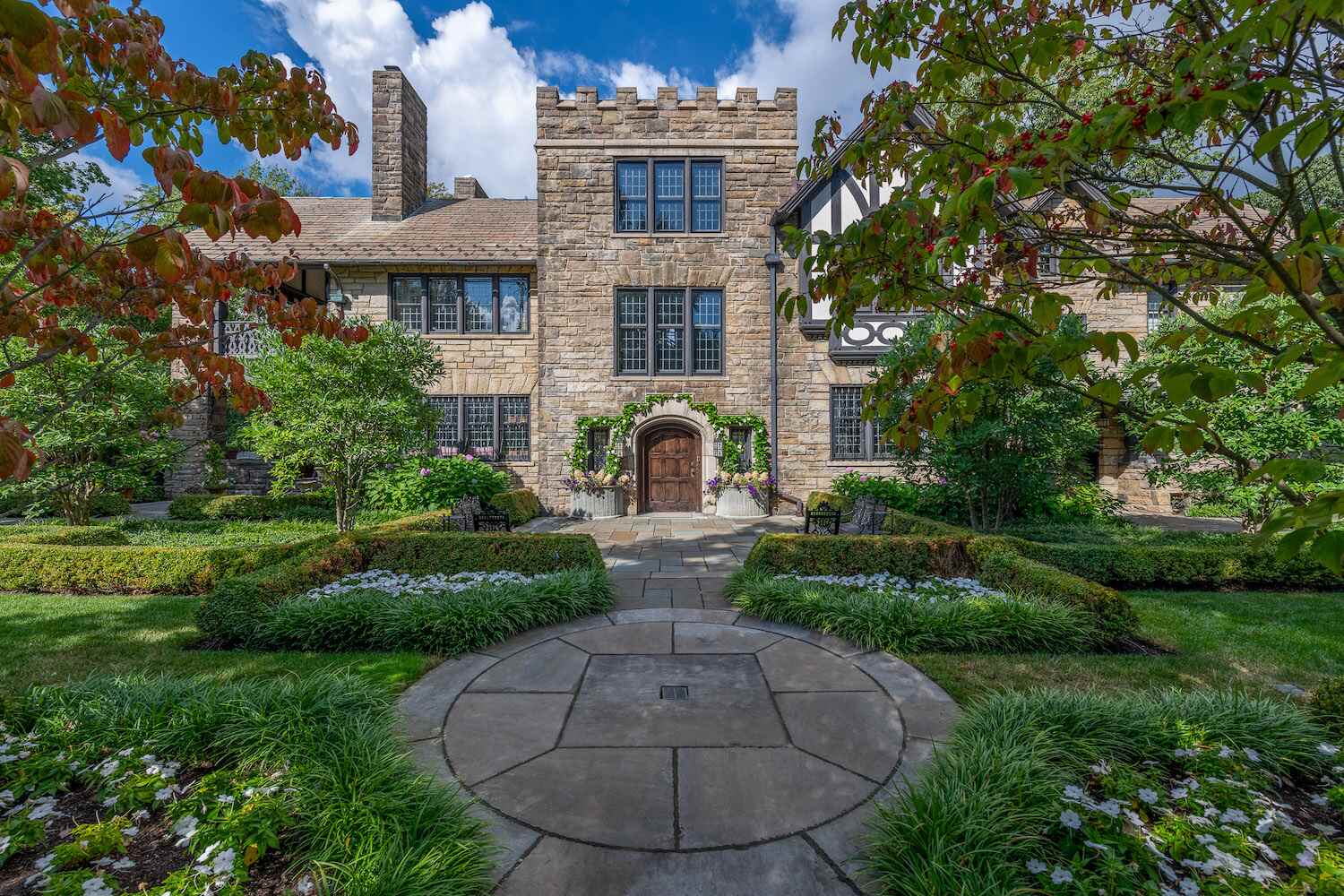 Eco-friendly fertilization for trees and shrubs in Aurora, OH enhancing landscape health