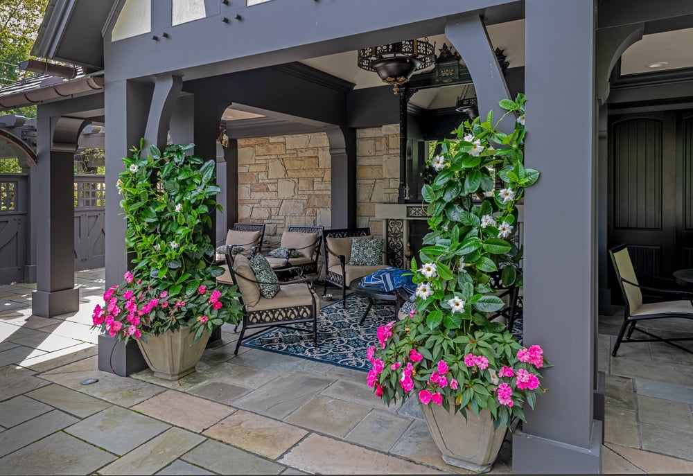 patio chagrin falls oh