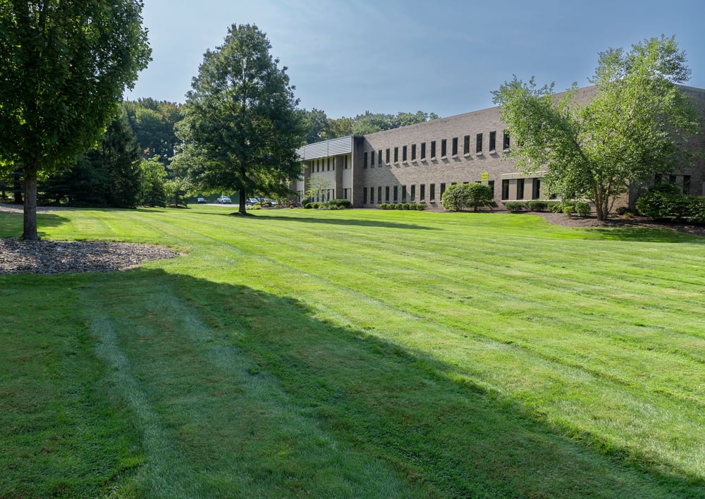 commercial lawn care lake county oh