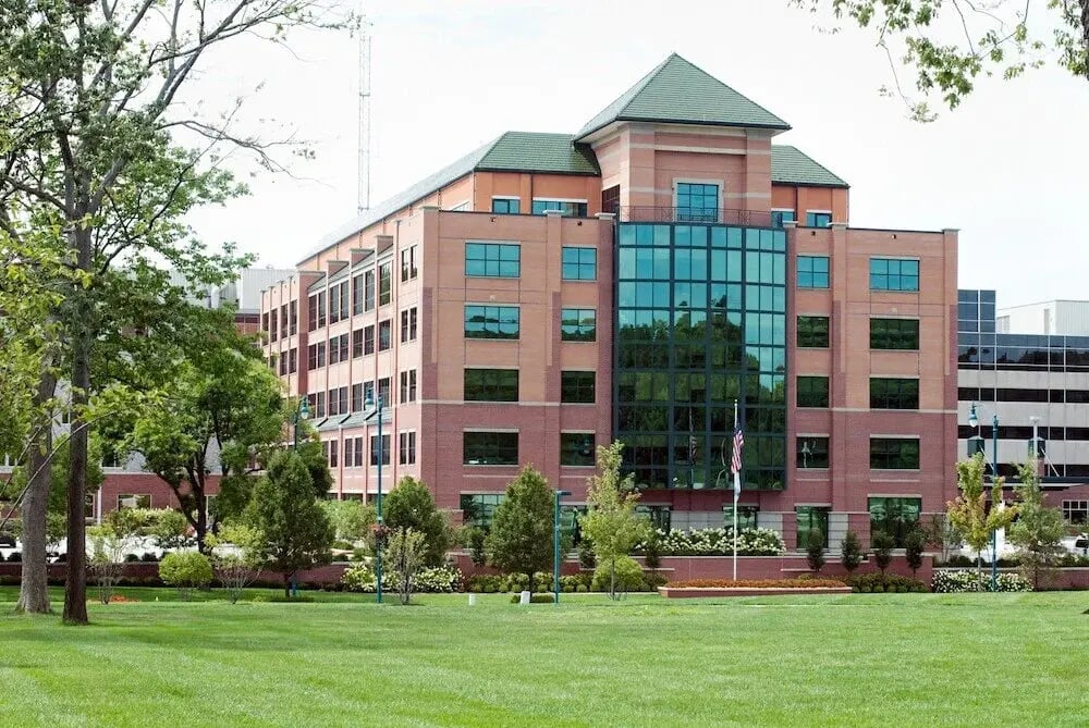 professional office commercial lawn care in Geauga County, OH exterior