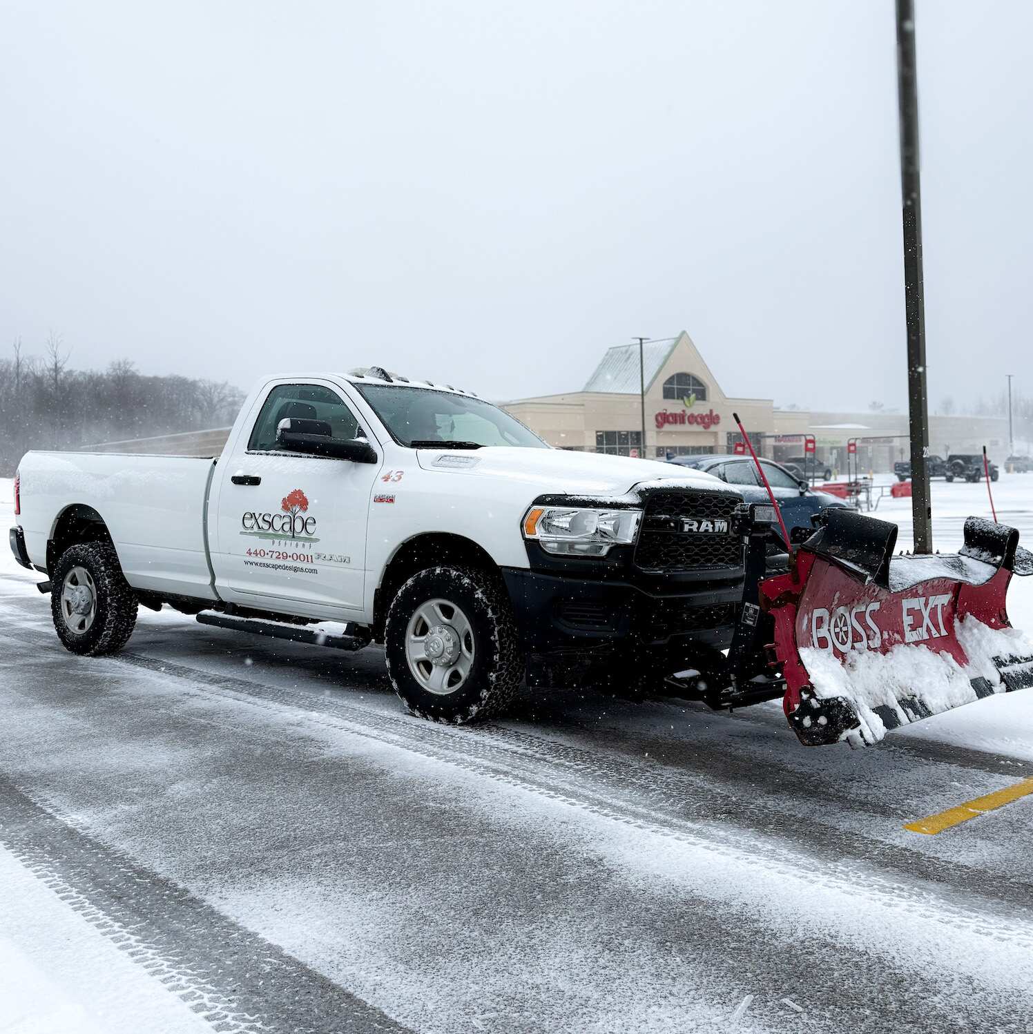Reliable snow removal for parking lots in Painesville, OH-1